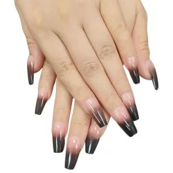 ناخن مصنوعی