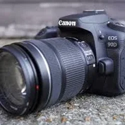 دوربین DSLR