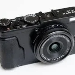 دوربین کامپکت فوجی