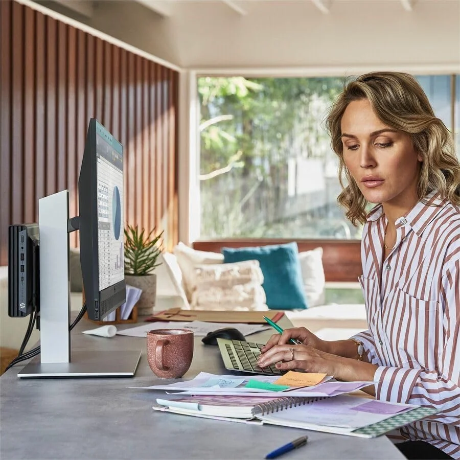 کامپیوتر رومیزی HP Elite Mini 800 G9 - پردازنده Intel Core i7 نسل 14 i7-14700T - 16 گیگابایت رم - 512 گیگابایت SSD - مینی دسکتاپ - تراشه Intel Q670 - ویندوز 11 پرو - کارت گرافیک Intel UHD Graphics 770 DDR5 SDRAM - کیبورد انگلیسی