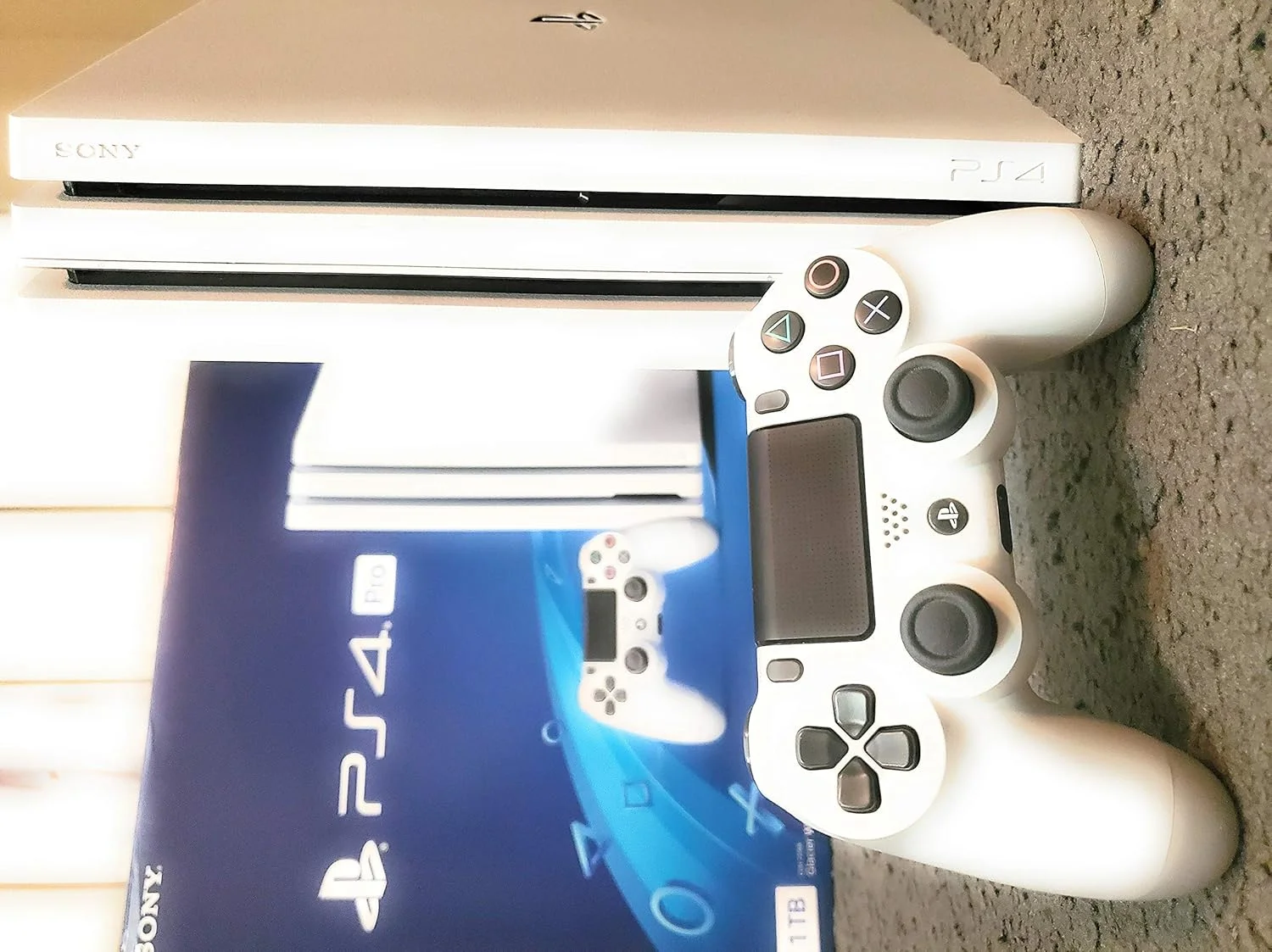 کنسول بازی سونی پلی استیشن 4 پرو 1 ترابایت سفید (PS4) [بازی ویدیویی]