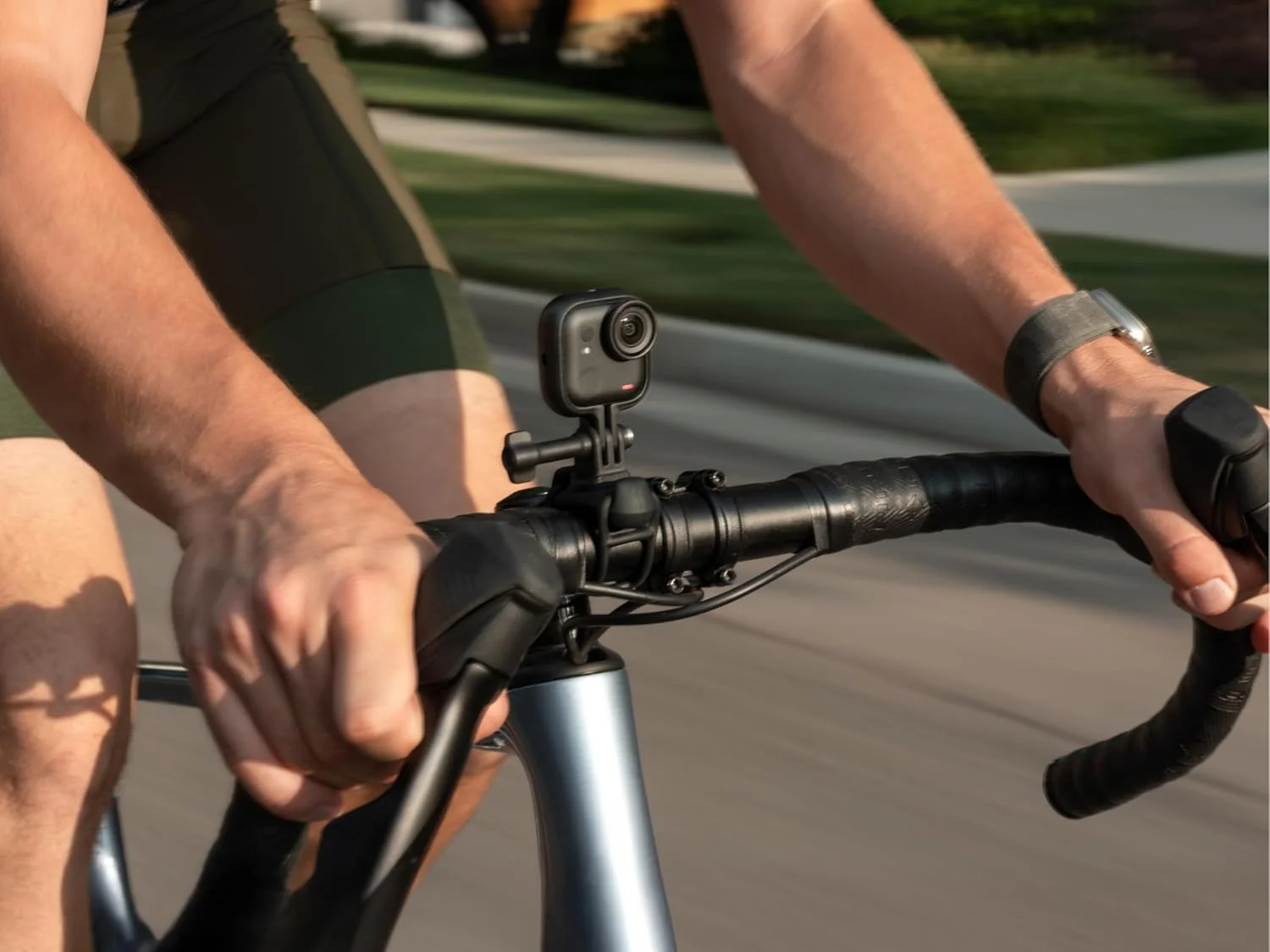 Insta360 GO Ultra مشکی نیمه شب - بسته استاندارد
