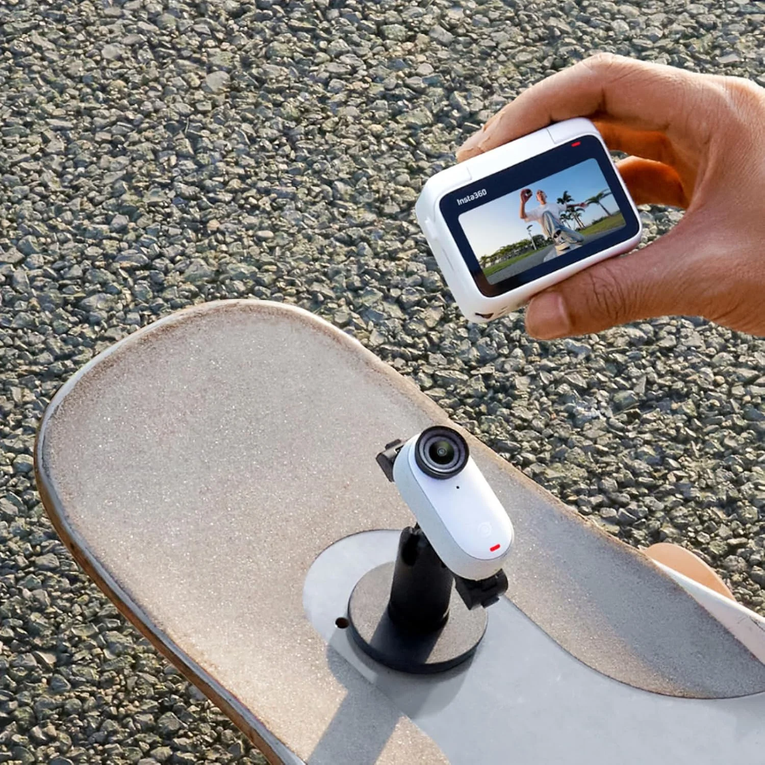 اینستا360 GO 3 (128GB) - دوربین اکشن کوچک و سبک وزن، قابل حمل و چند منظوره، POV بدون دست، نصب در هر مکان، تثبیت کننده، اکشن پاد چند منظوره، ضد آب، برای سفر، ورزش، ولاگ