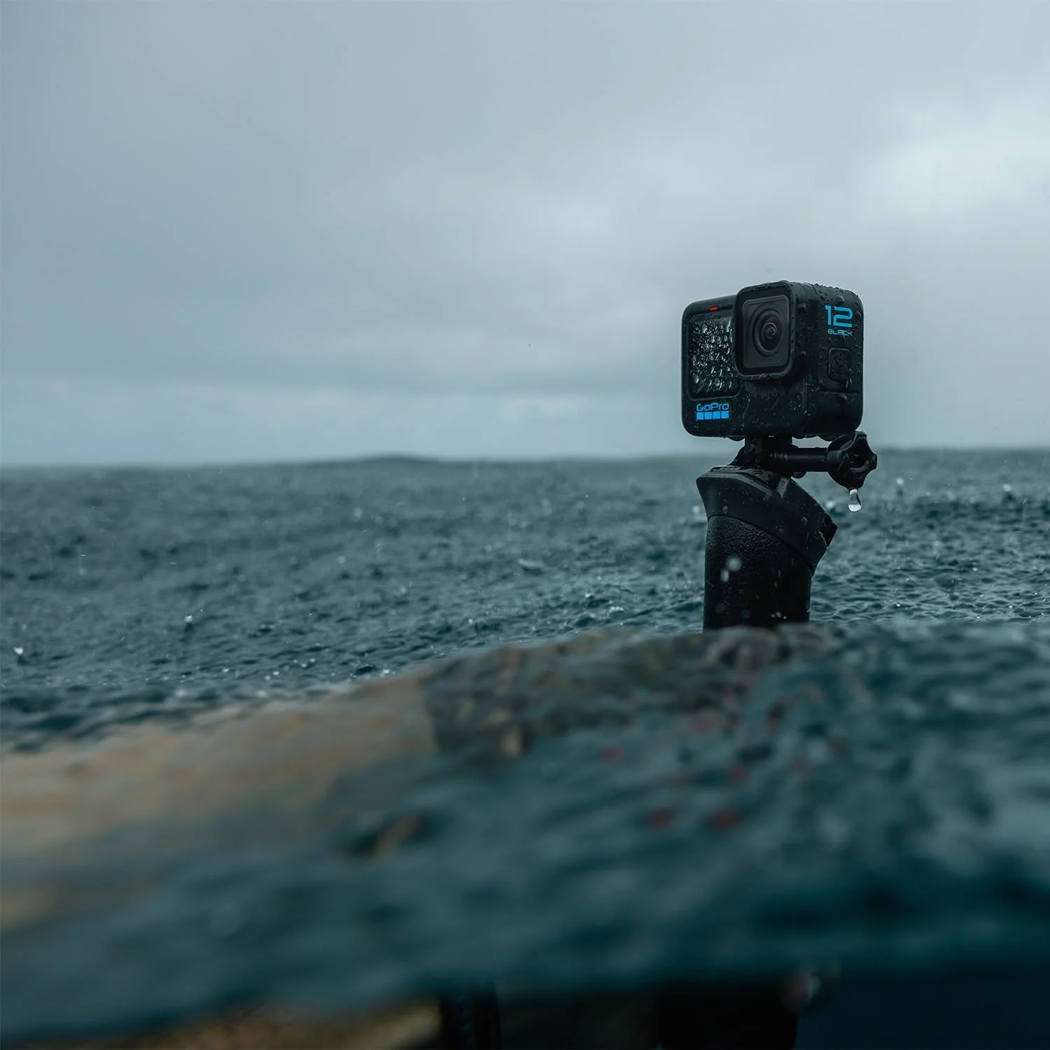 دوربین اکشن ضد آب GoPro HERO12 Black با فیلمبرداری 5.3K60 Ultra HD، عکس های 27 مگاپیکسلی، HDR، سنسور تصویر 1/1.9 اینچی، پخش زنده، وب کم، تثبیت کننده دوربین اکشن ضد آب GoPro HERO12 Black با فیلمبرداری 5.3K60 Ultra HD، عکس های 27 مگاپیکسلی، HDR، سنسور تصویر 1/1.9 اینچی، پخش زنده، وب کم، تثبیت کننده