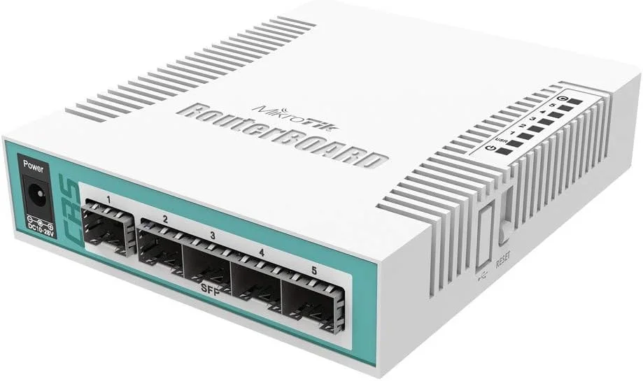 سوئیچ Mikrotik CRS106-1C-5S با 5 پورت SFP 1.25 گیگابیت بر ثانیه و 1 پورت ترکیبی گیگابیتی اترنت/SFP