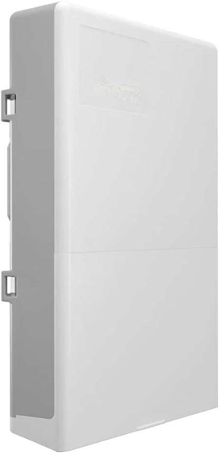 میکروتیک netPower Lite 7R با 8 پورت گیگابیتی اترنت (7 پورت با قابلیت Reverse POE-in، 1 پورت با قابلیت PoE-Out)، 2 عدد SFP+ Cage، SwitchOS، مناسب فضای باز