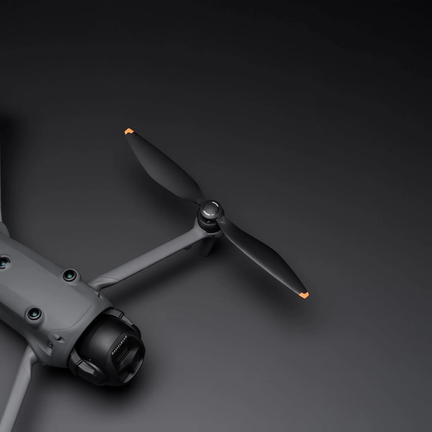 پروانه های DJI Mavic 4 Pro