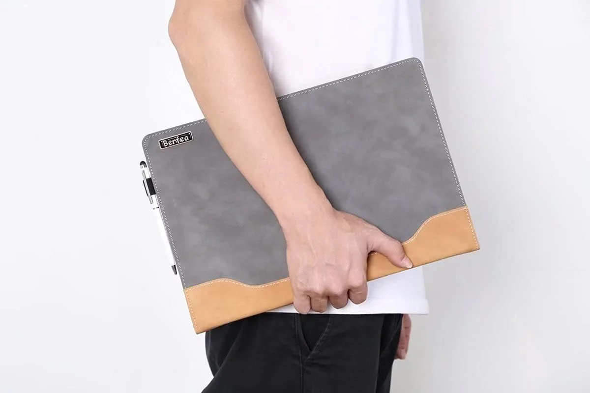 کیف لپ تاپ استند دار سازگار با لنوو Yoga 7i/9i 14، Slim 7 14 ARE05 IIL05، C740، S740، Slim 750i، Slim 760، Slim 9i 14 اینچی، محافظ جلد نوت بوک (نه برای Slim 7i / 7pro 14، خاکستری) کیف لپ تاپ استند دار سازگار با لنوو Yoga 7i/9i 14، Slim 7 14 ARE05 IIL05، C740، S740، Slim 750i، Slim 760، Slim 9i 14 اینچی، محافظ جلد نوت بوک (نه برای Slim 7i / 7pro 14، خاکستری)