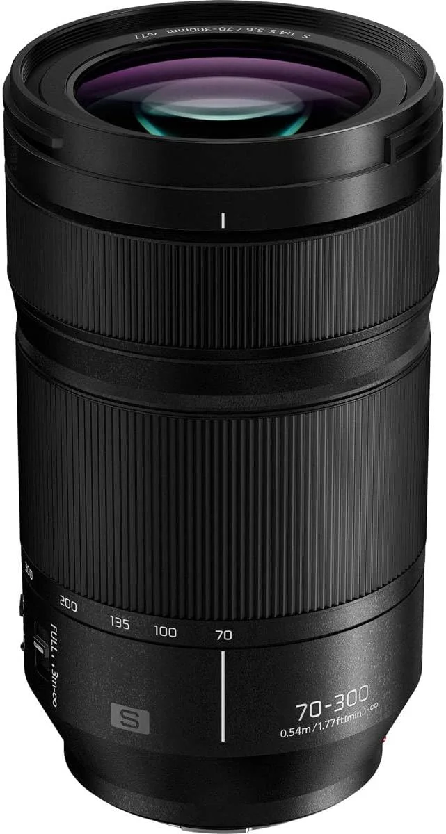لنز پاناسونیک LUMIX S 70-300mm f/4.5-5.6 برای مانت L، همراه با بسته فیلتر 77mm ProOptic، کیف لنز، تمیز کننده لنز، کیت تمیز کننده، بند درب لنز