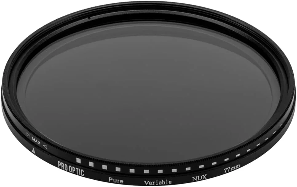 لنز پاناسونیک LUMIX S 70-300mm f/4.5-5.6 برای مانت L، همراه با بسته فیلتر 77mm ProOptic، کیف لنز، تمیز کننده لنز، کیت تمیز کننده، بند درب لنز