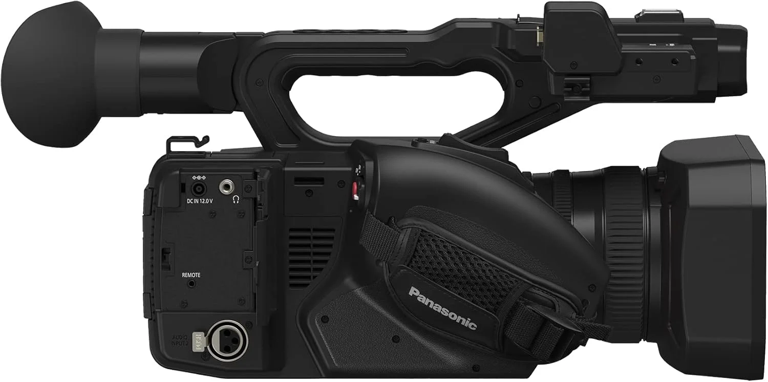 دوربین فیلمبرداری پاناسونیک HC-X20، کیفیت حرفه ای 4K 60p، سنسور 1.0 اینچی، لنز واید 24.5 میلی متری و زوم اپتیکال 20 برابر، مناسب برای اخبار، مصاحبه ها و رویدادها (تجدید شده) دوربین فیلمبرداری پاناسونیک HC-X20، کیفیت حرفه ای 4K 60p، سنسور 1.0 اینچی، لنز واید 24.5 میلی متری و زوم اپتیکال 20 برابر، مناسب برای اخبار، مصاحبه ها و رویدادها (تجدید شده)
