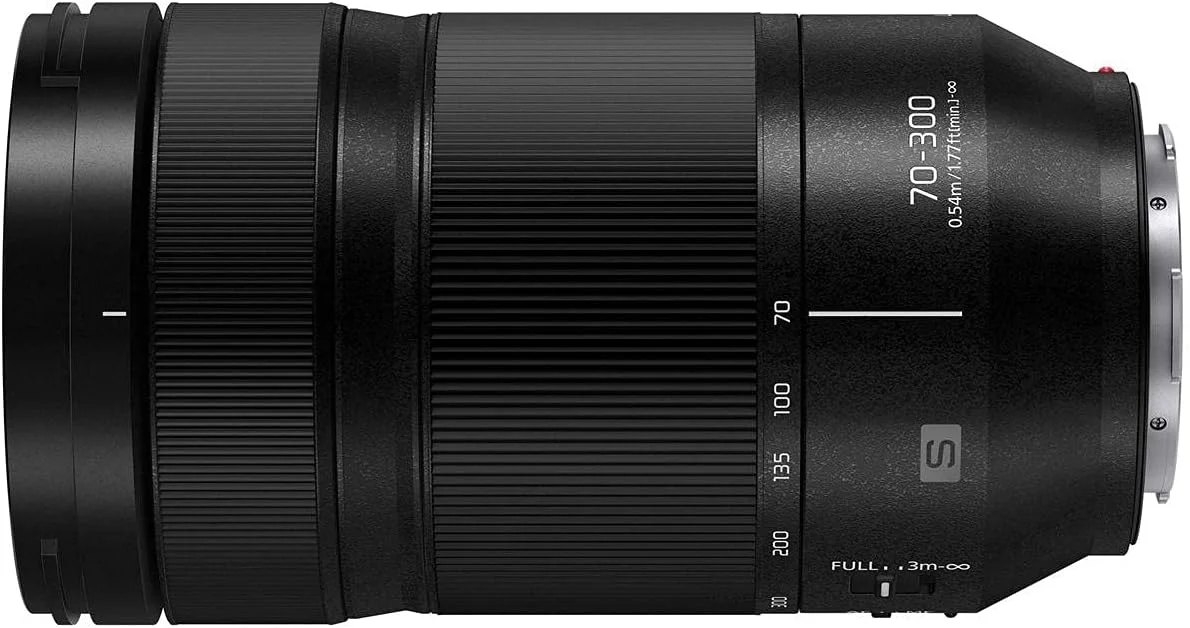 لنز پاناسونیک LUMIX S 70-300mm f/4.5-5.6 برای مانت L، همراه با بسته فیلتر 77mm ProOptic، کیف لنز، تمیز کننده لنز، کیت تمیز کننده، بند درب لنز