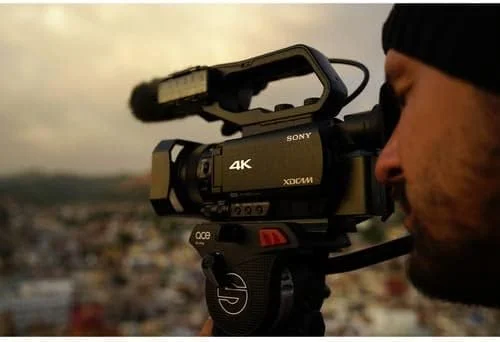 دوربین فیلمبرداری سونی 4K HDR XDCAM با فوکوس خودکار سریع هیبریدی، مشکی - PXW-Z90