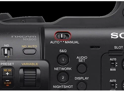 دوربین فیلمبرداری سونی HXR-NX800 4K HDR با سنسور 1 اینچی NXCAM (HXR-NX800) به همراه کارت حافظه 64 گیگابایتی SF-M سری Tough + کیف بزرگ + کارت خوان + کیف حافظه + نگهدارنده درب لنز + کیت تمیز کننده + کابل HDMI دوربین فیلمبرداری سونی HXR-NX800 4K HDR با سنسور 1 اینچی NXCAM (HXR-NX800) به همراه کارت حافظه 64 گیگابایتی SF-M سری Tough + کیف بزرگ + کارت خوان + کیف حافظه + نگهدارنده درب لنز + کیت تمیز کننده + کابل HDMI