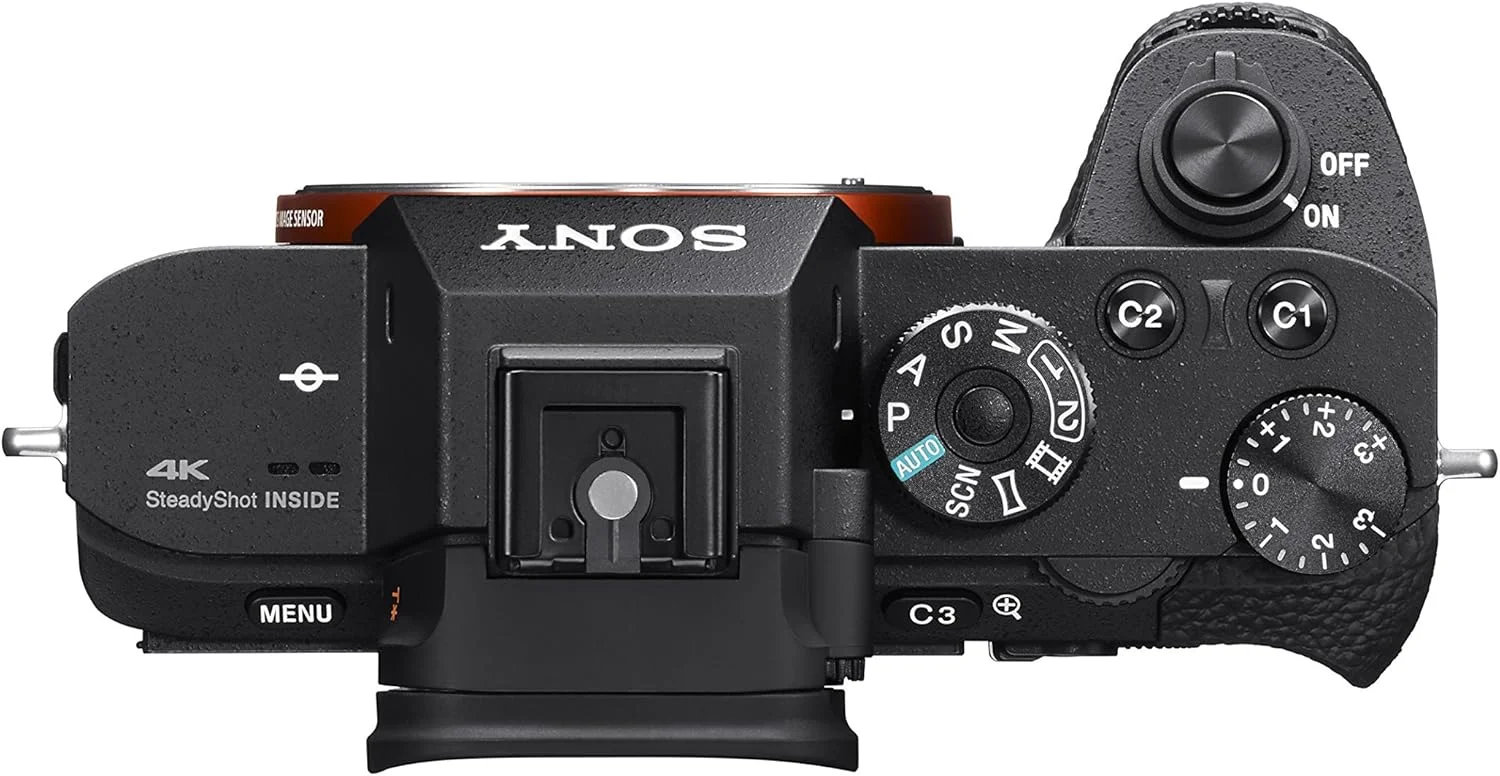 دوربین بدون آینه فول فریم Sony a7R II، فقط بدنه (مشکی) (ILCE7RM2/B) (بازسازی شده) دوربین بدون آینه فول فریم Sony a7R II، فقط بدنه (مشکی) (ILCE7RM2/B) (بازسازی شده)