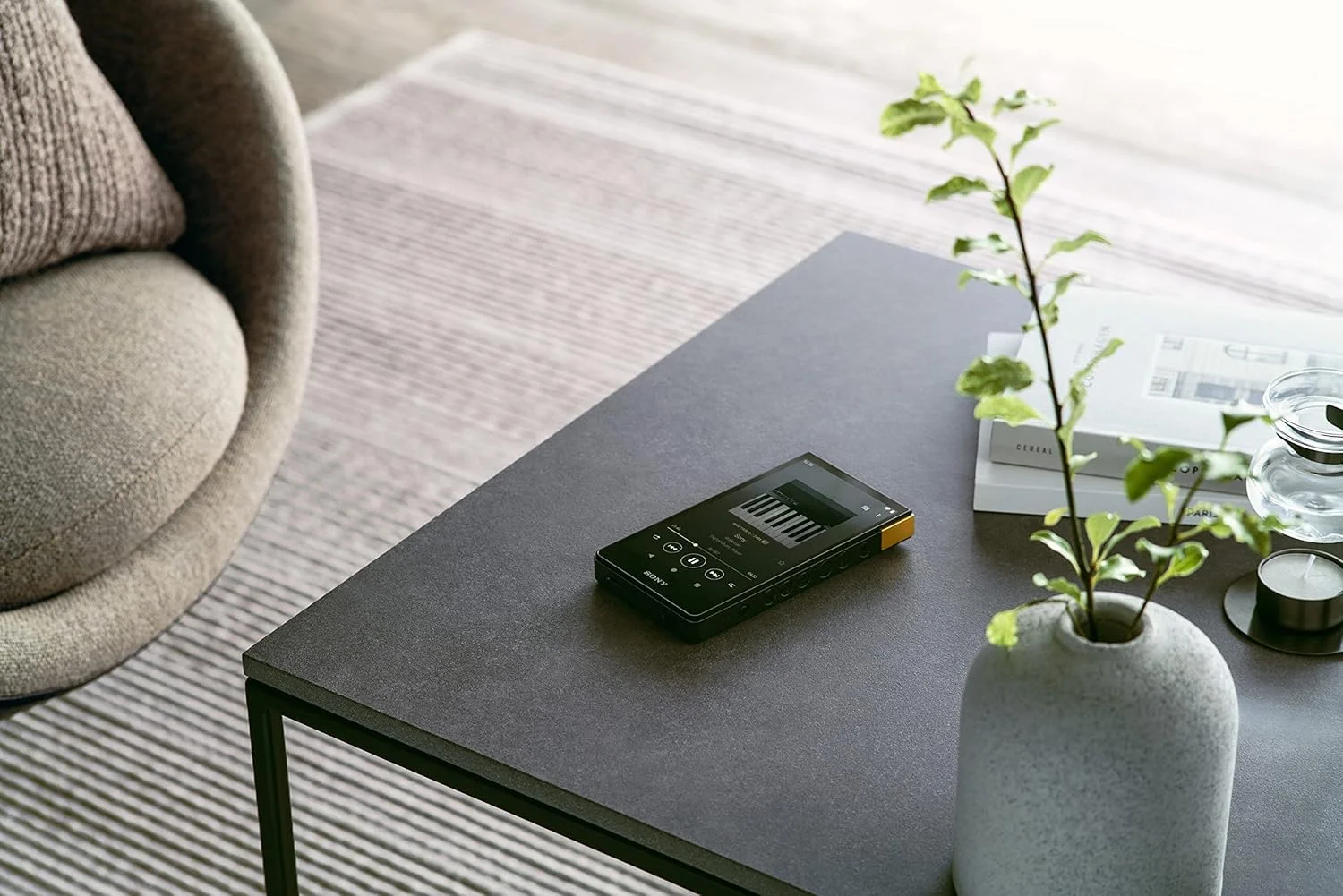 واکمن سونی NW-ZX707 با حافظه 64 گیگابایت، پخش کننده موسیقی دیجیتال قابل حمل Hi-Res با اندروید، صفحه نمایش لمسی بزرگ 5.0 اینچی، عمر باتری تا 24 ساعت، Wi-Fi و بلوتوث و USB Type-C - مشکی NW-ZX707/B واکمن سونی NW-ZX707 با حافظه 64 گیگابایت، پخش کننده موسیقی دیجیتال قابل حمل Hi-Res با اندروید، صفحه نمایش لمسی بزرگ 5.0 اینچی، عمر باتری تا 24 ساعت، Wi-Fi و بلوتوث و USB Type-C - مشکی NW-ZX707/B