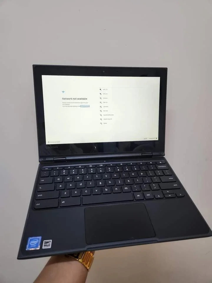 لپ تاپ 2 در 1 کروم بوک 500e L-eno.vo با [ قلم - استایلوس ] صفحه لمسی 11.6 اینچی HD، پردازنده Intel Celeron N3450، رم 4 گیگابایتی، وب کم 32 گیگابایتی eMMc، سیستم عامل Chrome [بازسازی شده]
