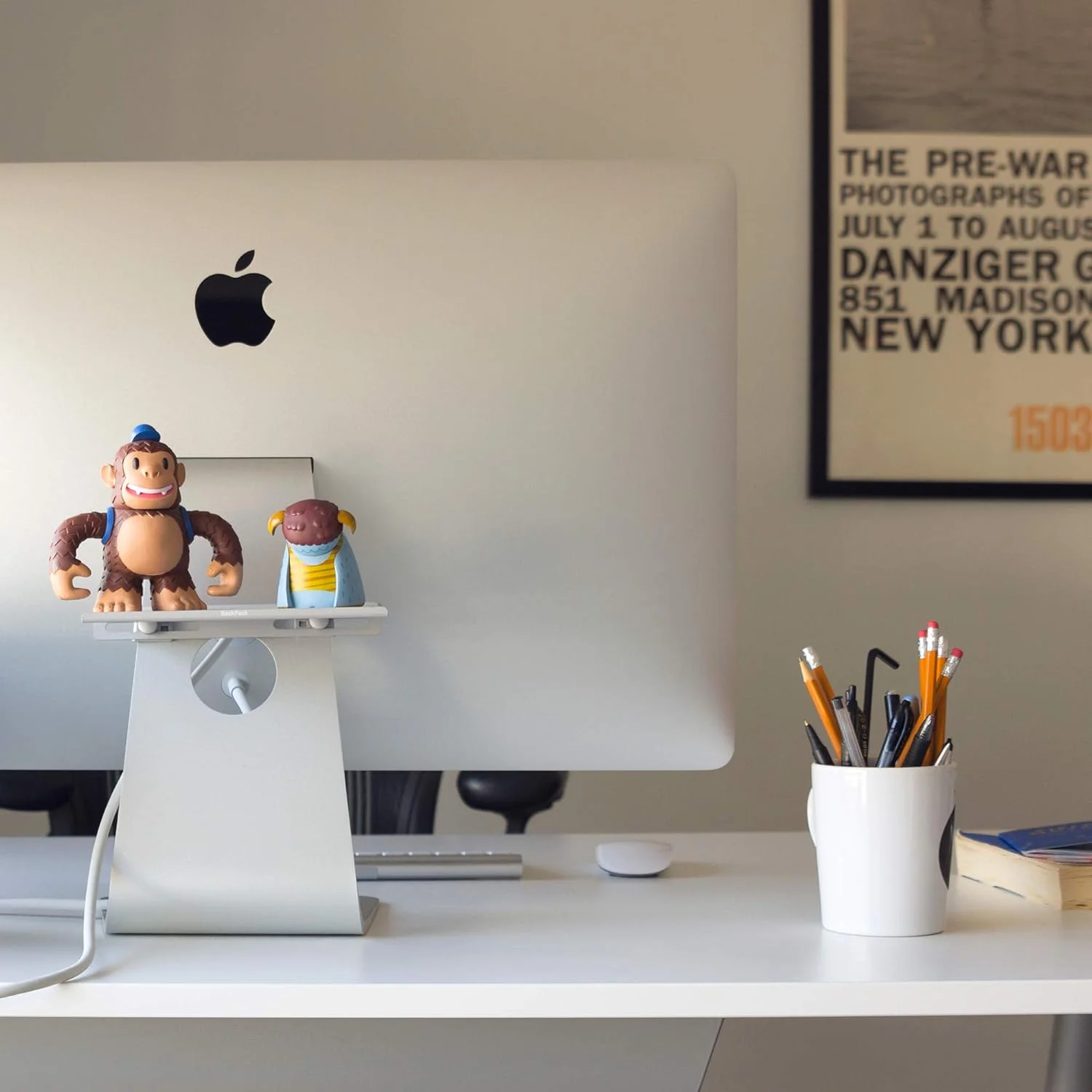 کیف پشتی Twelve South برای iMac و نمایشگرهای اپل کیف پشتی Twelve South برای iMac و نمایشگرهای اپل