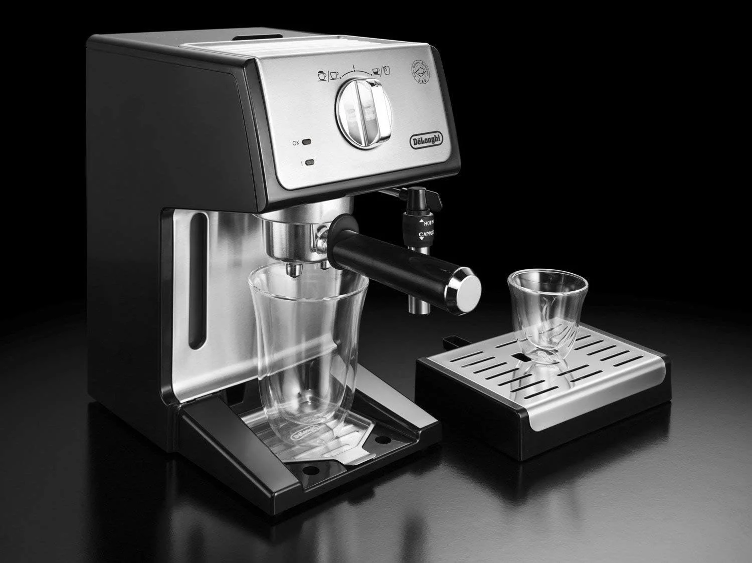 دستگاه اسپرسو و کاپوچینو ساز پمپ بار De'Longhi ECP33.21 با استیمر شیر (مشکی) دستگاه اسپرسو و کاپوچینو ساز پمپ بار De'Longhi ECP33.21 با استیمر شیر (مشکی)
