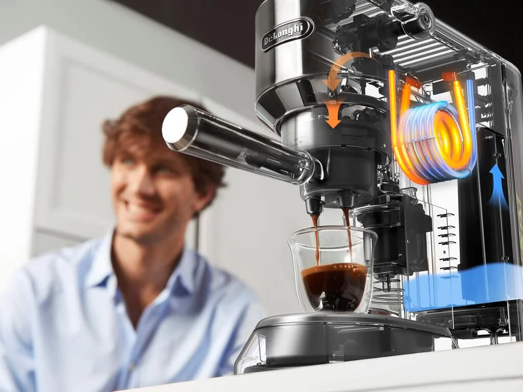 دستگاه اسپرسوساز دستی پمپی De'Longhi Dedica به همراه آسیاب قهوه برقی رایگان | کاپوچینو، لاته، کف شیر ساز | تیغه آسیاب استیل با 12 تنظیمات | EC685.R+KG79 (قرمز)