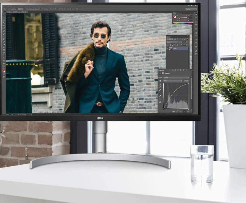مانیتور 27 اینچی LG Ultrafine 4K UHD IPS با HDR10، VESA DisplayHDR 400، AMD FreeSync، USB Type-C 90W PD، بلندگوی داخلی، HDMI، DisplayPort، پایه قابل تنظیم شیب/ارتفاع/چرخش، سفید مانیتور 27 اینچی LG Ultrafine 4K UHD IPS با HDR10، VESA DisplayHDR 400، AMD FreeSync، USB Type-C 90W PD، بلندگوی داخلی، HDMI، DisplayPort، پایه قابل تنظیم شیب/ارتفاع/چرخش، سفید