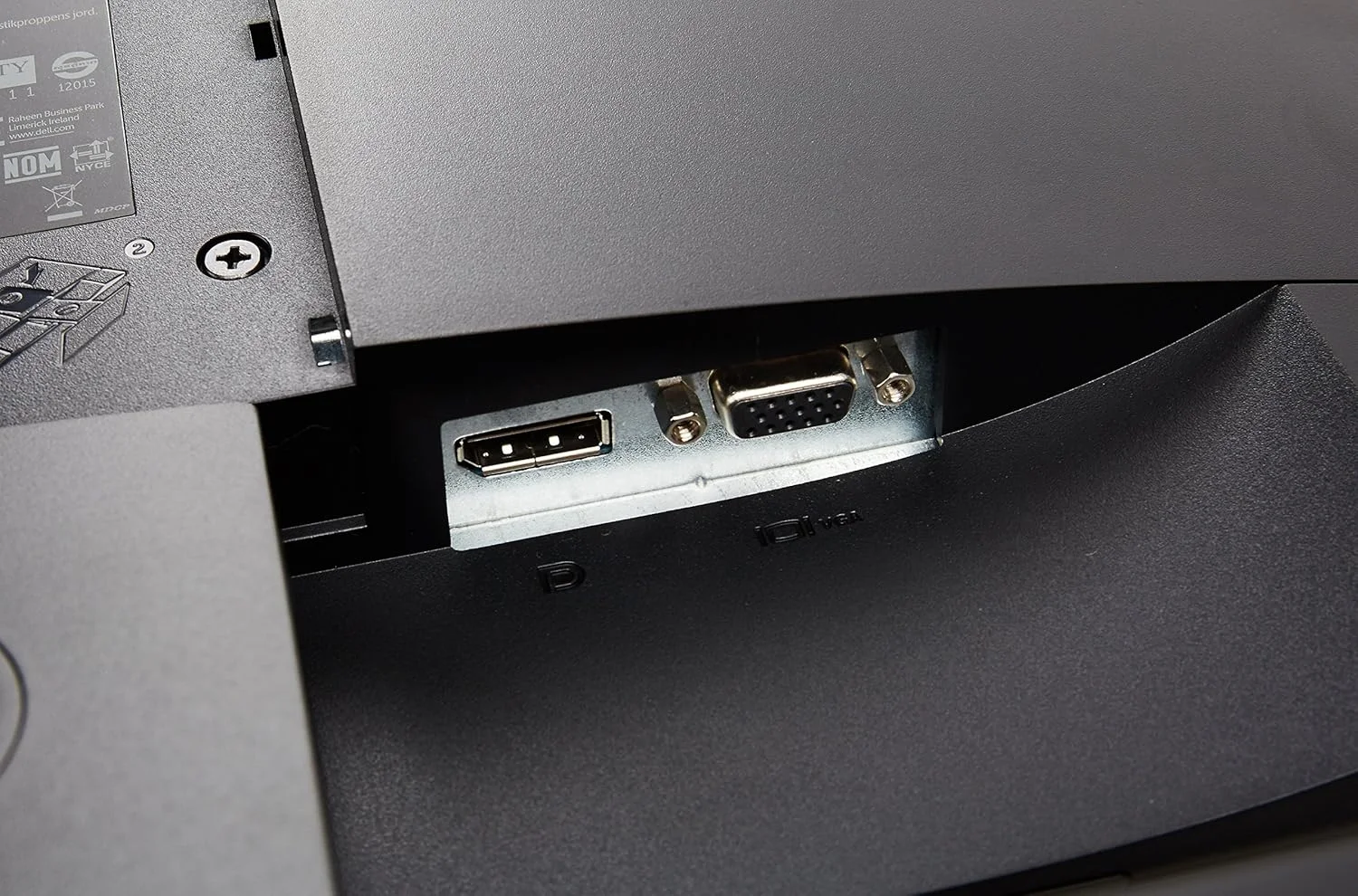 مانیتور ال سی دی Dell E2016H - ال ای دی 19.5 اینچی 16:9 5 میلیثانیه با زاویه دید قابل تنظیم 1600 x 900 16.7 میلیون رنگ 250 نیت 1,000:1 HD+ VGA DisplayPort 15 وات مشکی CECP, TCO D تجدید شده مانیتور ال سی دی Dell E2016H - ال ای دی 19.5 اینچی 16:9 5 میلیثانیه با زاویه دید قابل تنظیم 1600 x 900 16.7 میلیون رنگ 250 نیت 1,000:1 HD+ VGA DisplayPort 15 وات مشکی CECP, TCO D تجدید شده