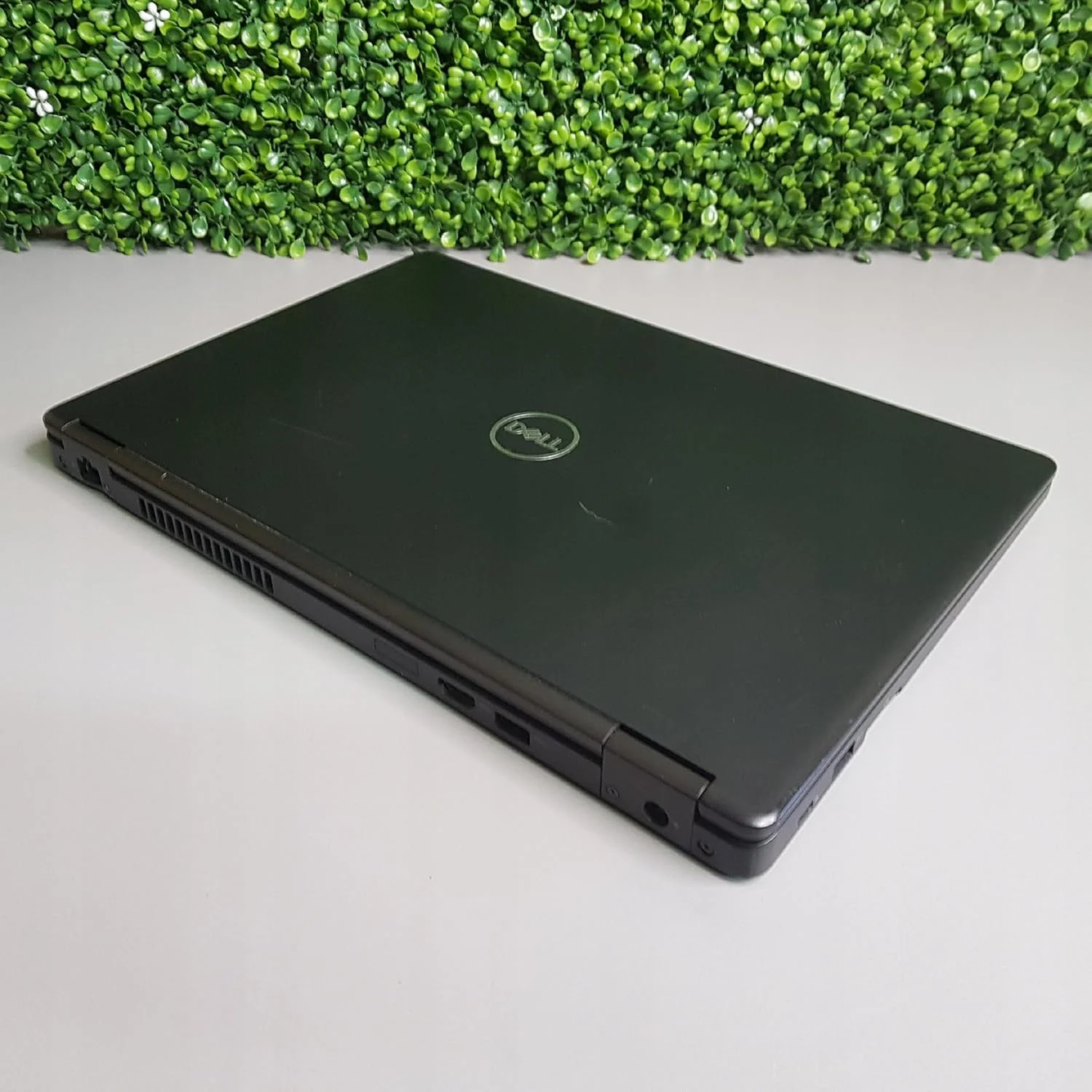 لپ تاپ تجاری دل Latitude 5490 (بازسازی شده) | صفحه نمایش 14 اینچی Full HD FHD | پردازنده Intel Core i5-8350U نسل هشتم چهار هسته ای | 16 گیگابایت DDR4 | 256 گیگابایت SSD | ویندوز 10 پرو