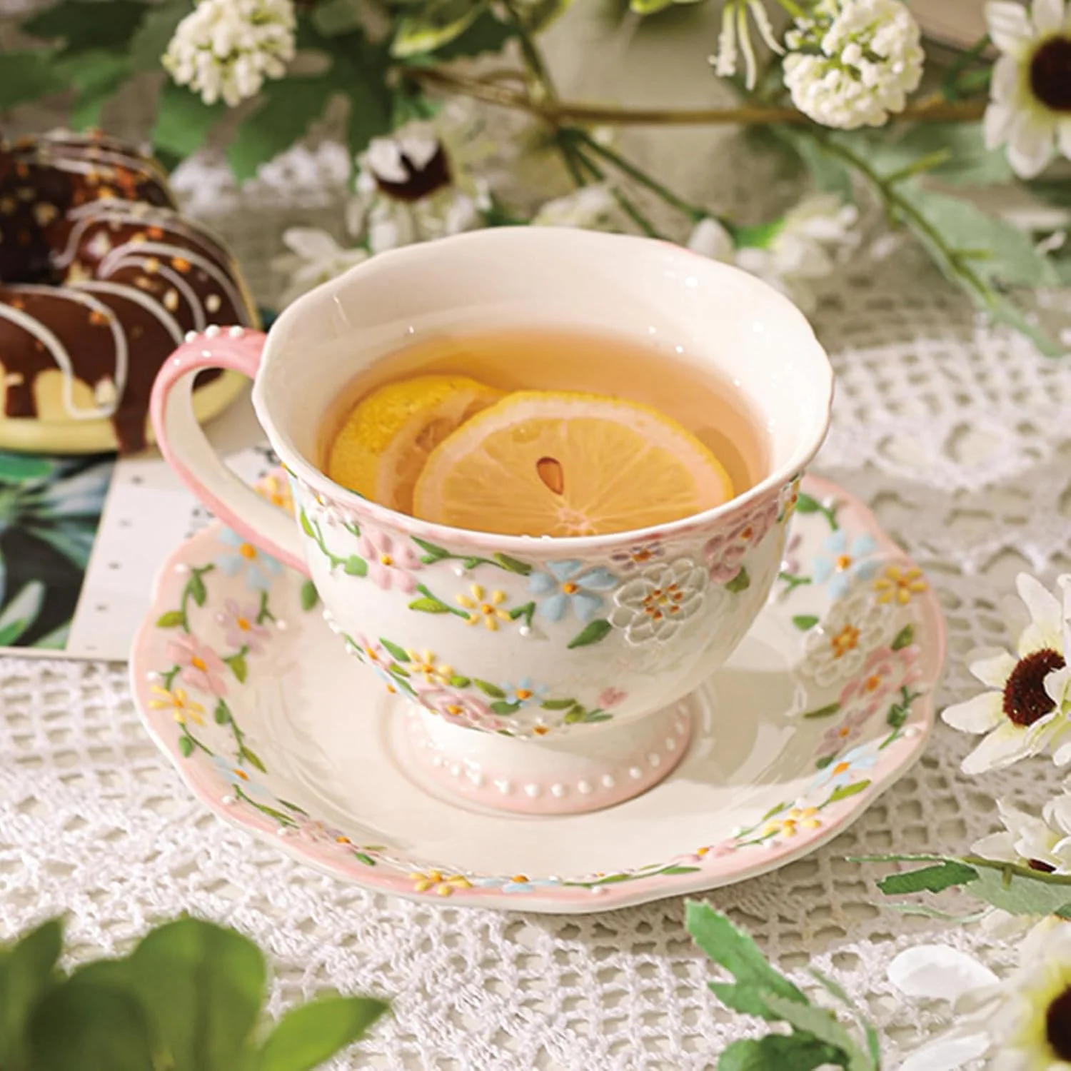 ست فنجان قهوه چینی، فنجان چای و نعلبکی 7 اونسی، فنجان اسپرسو سرامیکی دست ساز، ست فنجان چای با تزئین گل برجسته لعاب دار برای مهمانی بانوان یا هدیه کریسمس (1 ست، صورتی)