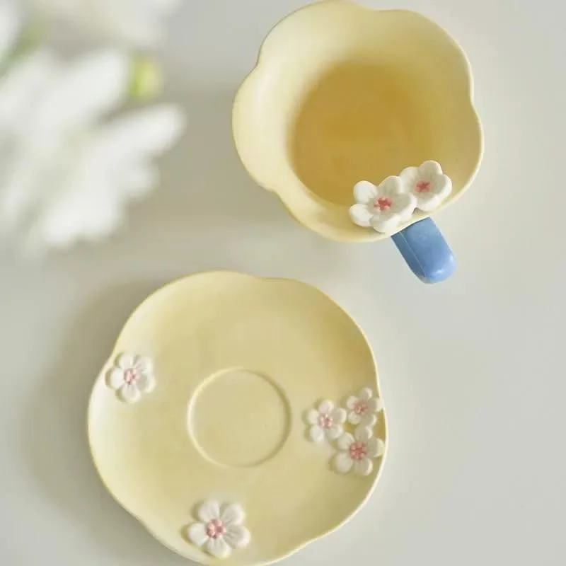 ست فنجان KASTWAVE، ست فنجان و نعلبکی چای گلدار، ماگ قهوه سرامیکی زیبا برای زنان، فنجان چای شیک برای مهمانی های چای، کاپوچینو، لاته و شیر، هدیه به سبک وینتیج (زرد)