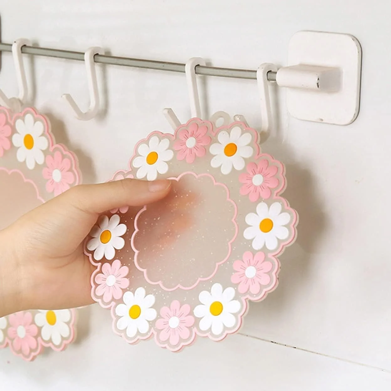 ست زیر لیوانی سیلیکونی طرح گل آفتابگردان KASTWAVE، 8 اینچی، بسته 6 عددی، پدهای عایق ضد لغزش برای چای و قهوه در فضای باز، دکور میز عالی