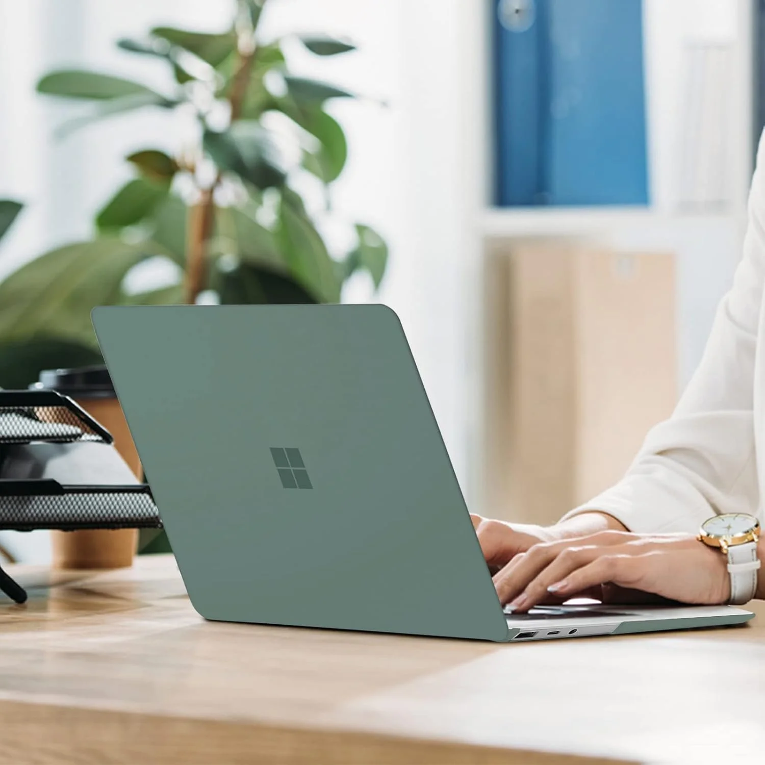 کیف محافظ موسیسو سازگار فقط با مایکروسافت Surface Laptop Go 3/2/1 12.4 اینچی نسخه 2023-2020 (مدل ها: 2013 و 1943)، کیف محافظ پلاستیکی سخت، روکش کیبورد و محافظ صفحه نمایش، سبز زمردی کیف محافظ موسیسو سازگار فقط با مایکروسافت Surface Laptop Go 3/2/1 12.4 اینچی نسخه 2023-2020 (مدل ها: 2013 و 1943)، کیف محافظ پلاستیکی سخت، روکش کیبورد و محافظ صفحه نمایش، سبز زمردی