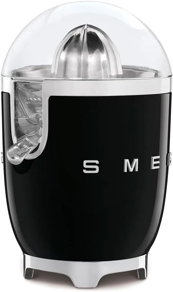 آب مرکبات گیری Smeg CJF11BLUK، طراحی به سبک دهه 50، دارای کاسه آبگیری و درب، خروجی ضد چکه استیل ضد زنگ، بدنه آلومینیومی دایکاست، مشکی، 1 سال گارانتی آب مرکبات گیری Smeg CJF11BLUK، طراحی به سبک دهه 50، دارای کاسه آبگیری و درب، خروجی ضد چکه استیل ضد زنگ، بدنه آلومینیومی دایکاست، مشکی، 1 سال گارانتی