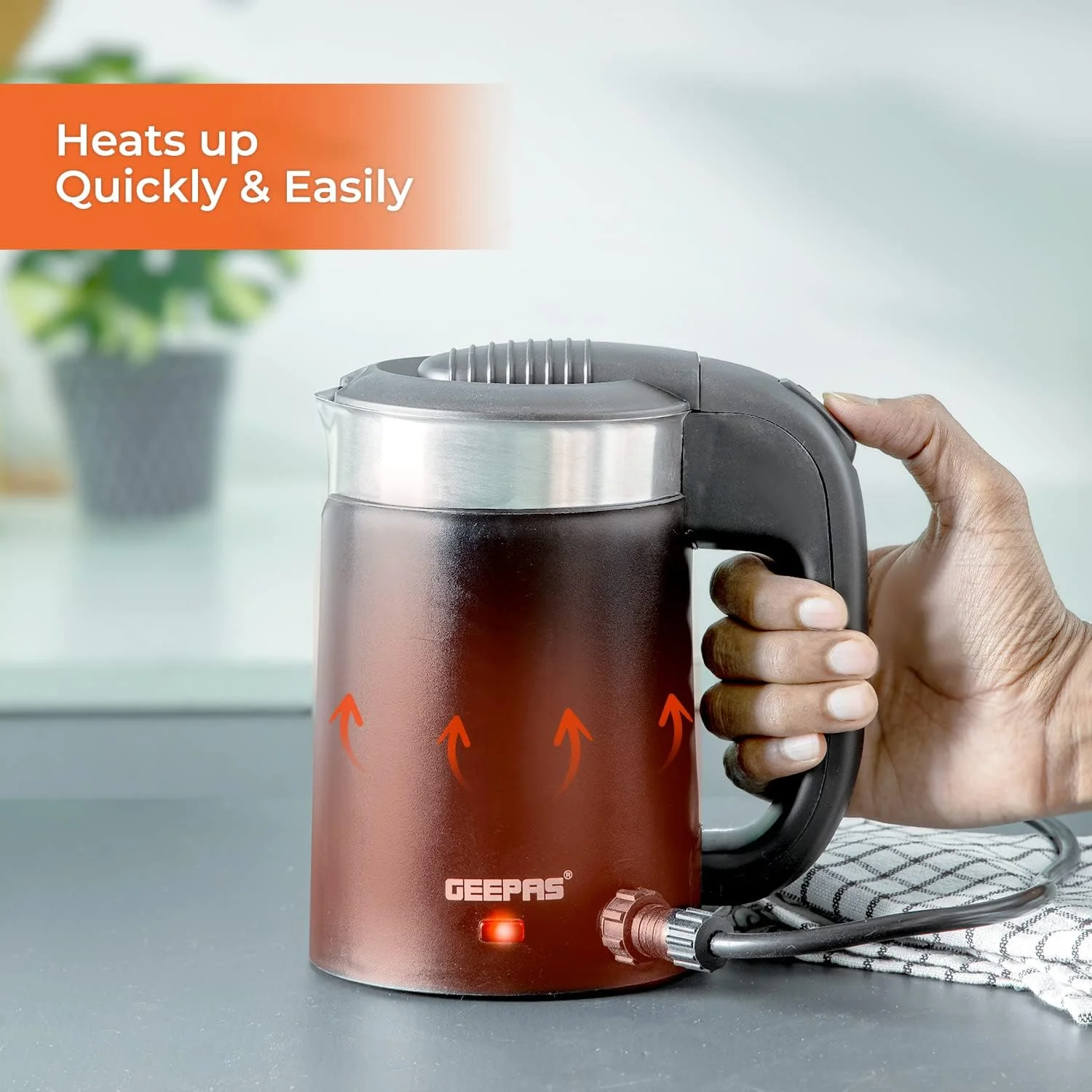 کتری مسافرتی دو لایه 2 در 1 Geepas، کتری 0.5 لیتری، GK38055 | کتری برقی قابل حمل 12 ولت خودرو | ماگ قهوه استیل ضد زنگ با شارژر فندکی