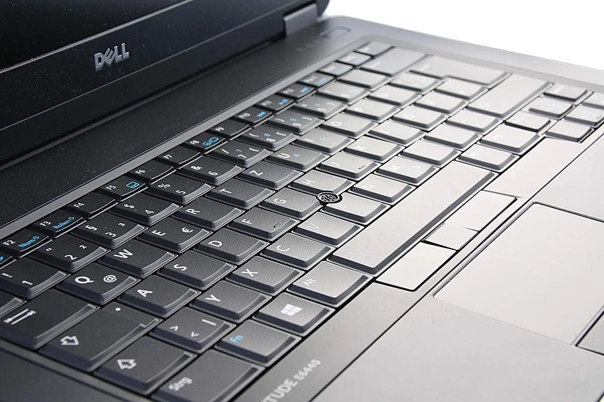 لپ تاپ تجاری دل (بازسازی شده) Latitude 6440، پردازنده Intel Core i5 نسل چهارم، 8 گیگابایت رم DDR3L، هارد 256 گیگابایت SSD، صفحه نمایش 14.1 اینچی، ویندوز 10 پرو لپ تاپ تجاری دل (بازسازی شده) Latitude 6440، پردازنده Intel Core i5 نسل چهارم، 8 گیگابایت رم DDR3L، هارد 256 گیگابایت SSD، صفحه نمایش 14.1 اینچی، ویندوز 10 پرو