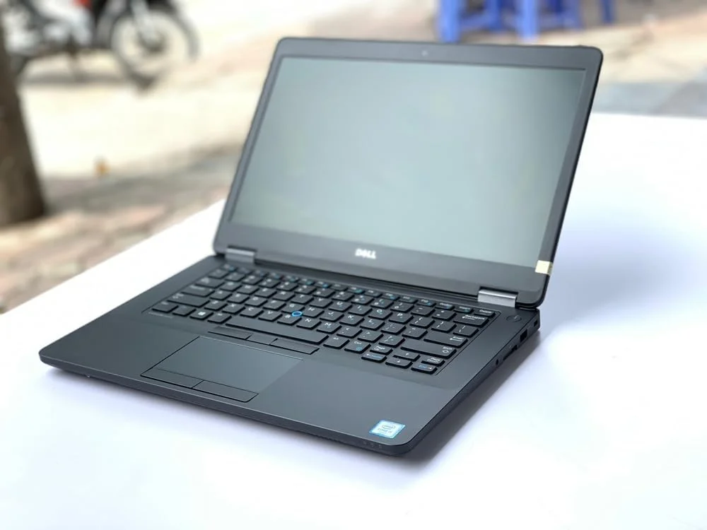 لپ تاپ 14 اینچی دل Latitude E5470 (بازسازی شده)، پردازنده Core i7-6820HQ 2.7GHz، رم 16 گیگابایت، حافظه SSD 512 گیگابایت، ویندوز 10 پرو 64 بیتی لپ تاپ 14 اینچی دل Latitude E5470 (بازسازی شده)، پردازنده Core i7-6820HQ 2.7GHz، رم 16 گیگابایت، حافظه SSD 512 گیگابایت، ویندوز 10 پرو 64 بیتی