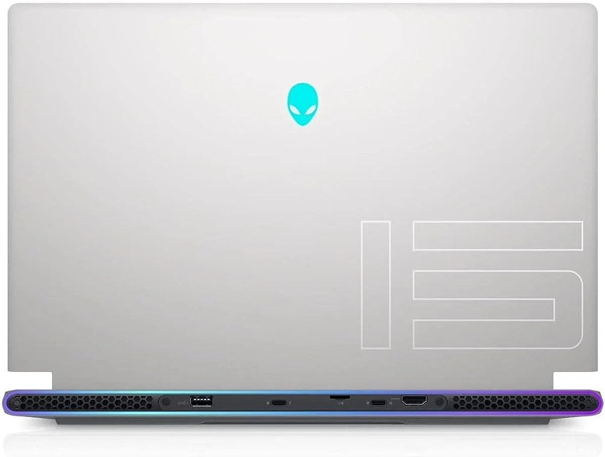 لپ تاپ گیمینگ پریمیوم Dell Alienware X15 R1، نسل 11 اینتل Core i7-11800H، صفحه نمایش 15.6 اینچ FHD 360 هرتز، 1 ترابایت SSD، 32 گیگابایت رم، کارت گرافیک NVIDIA® GeForce RTX™ 3070 8GB، ویندوز 11 هوم، کیبورد انگلیسی عربی، سفید
