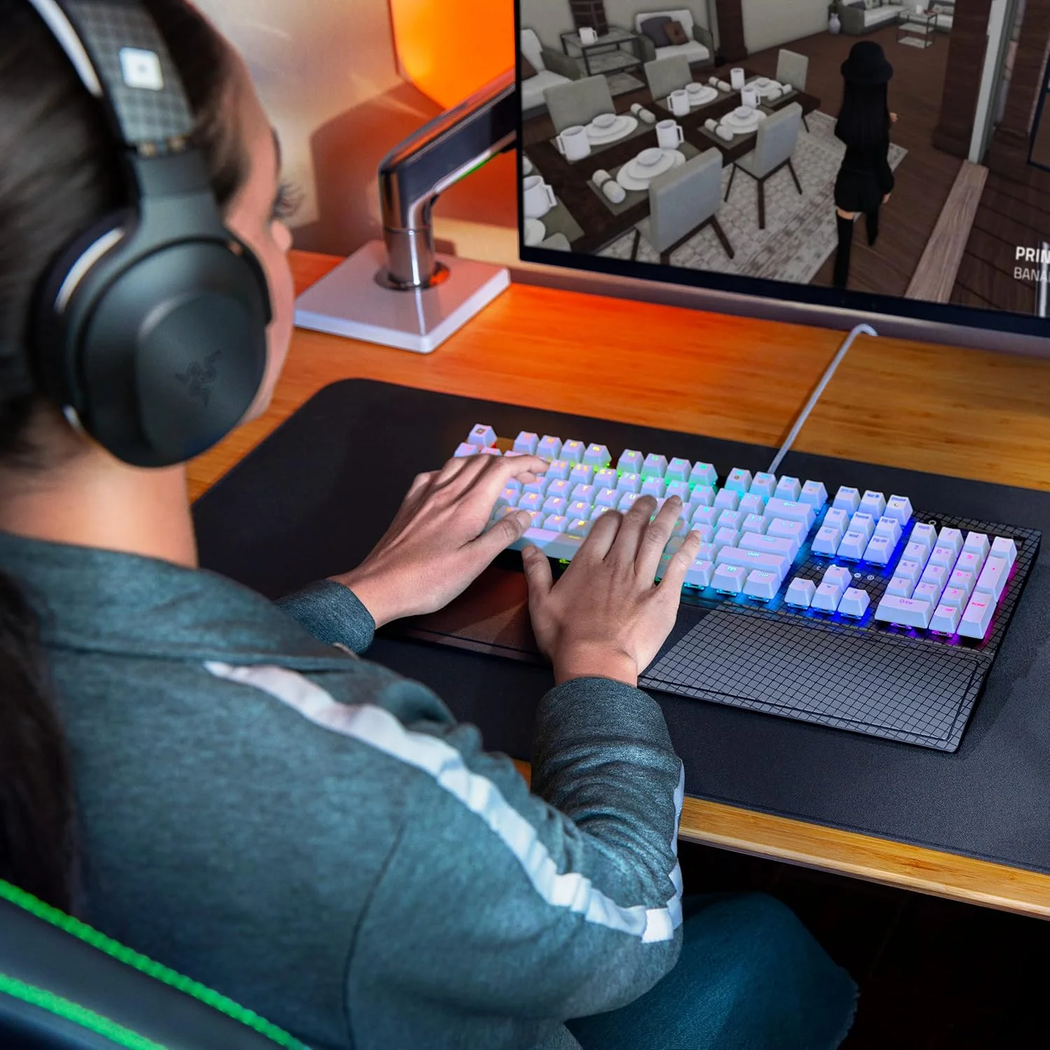 کیبورد گیمینگ مکانیکی Razer BlackWidow V3: سوییچ‌های مکانیکی سبز - لمسی و کلیکی - نورپردازی Chroma RGB - کلیدهای ABS با پوشش UV - ماکروهای قابل برنامه ریزی - نسخه Roblox
