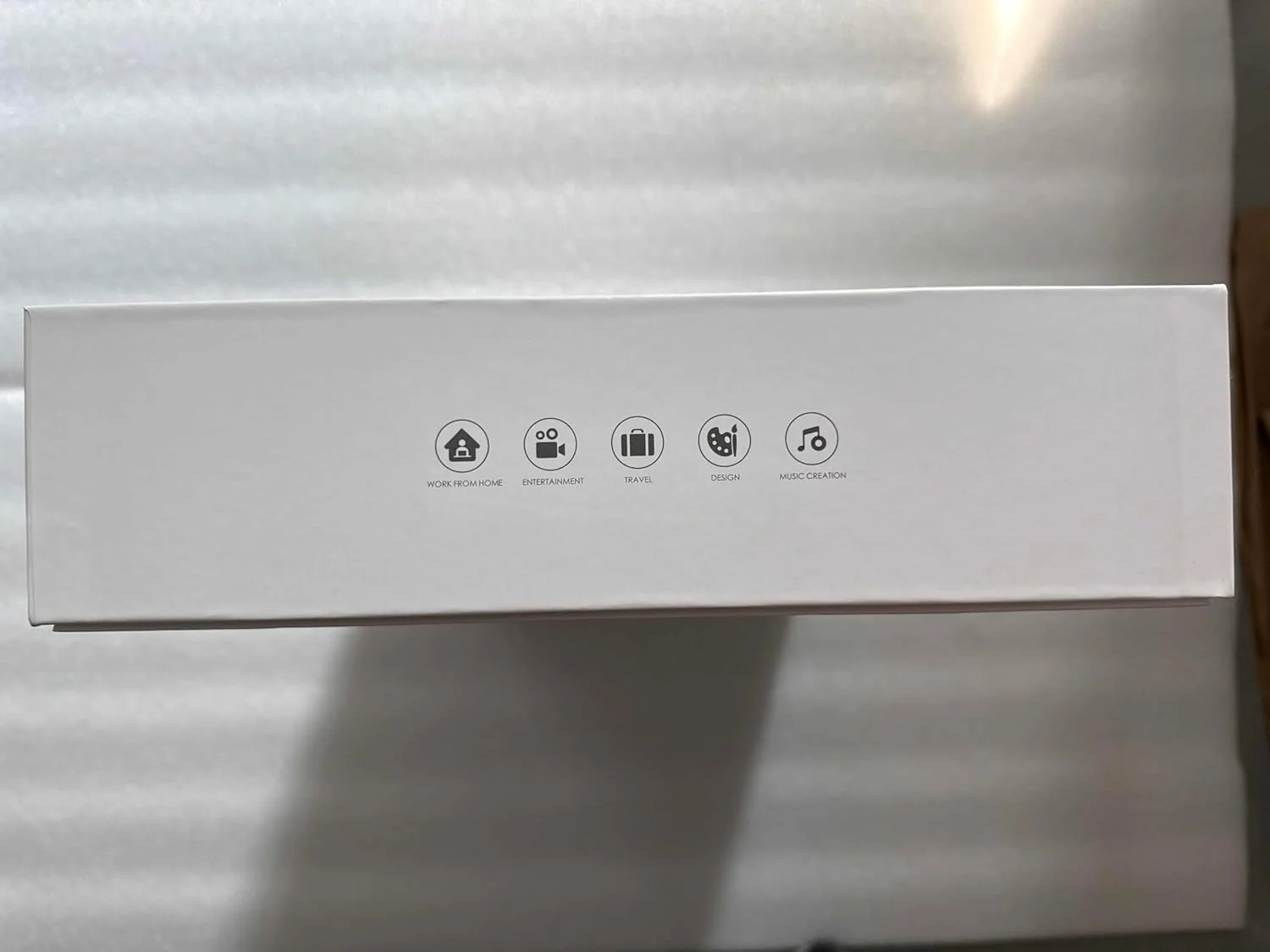 مانیتور قابل حمل 21.5 اینچی 100 هرتز UPERFECT با پایه یکپارچه، نسبت کنتراست 1000:1، رزولوشن 1920*1080 Full HD، صفحه نمایش IPS، دارای پورت‌های استاندارد HDMI USB C برای PC، لپ‌تاپ، کنسول بازی، بدنه فلزی، سازگار با VESA