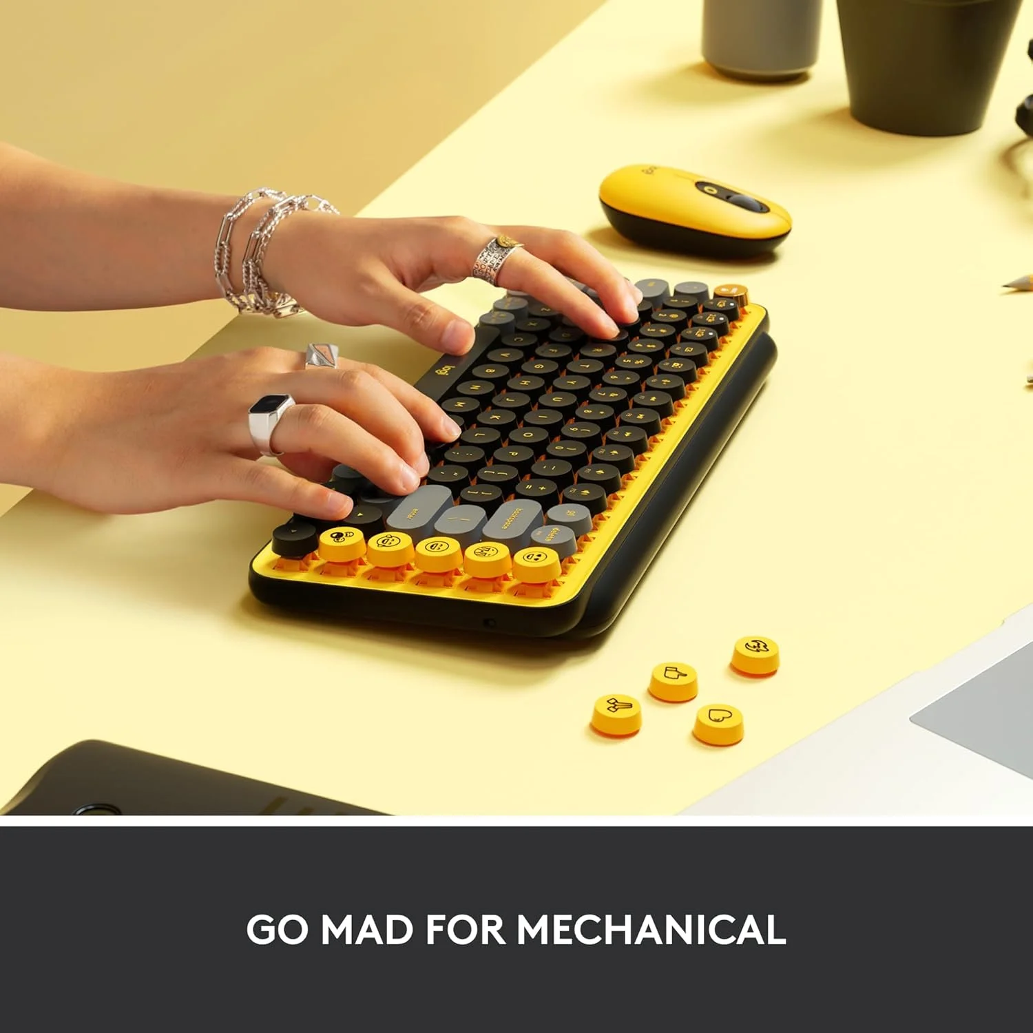 کیبورد مکانیکی بی سیم Logitech POP Keys با کلیدهای ایموجی قابل تنظیم، طراحی بادوام و جمع و جور، اتصال بلوتوث یا USB، چند دستگاهی، سازگار با سیستم عامل، زرد، صفحه کلید ARA