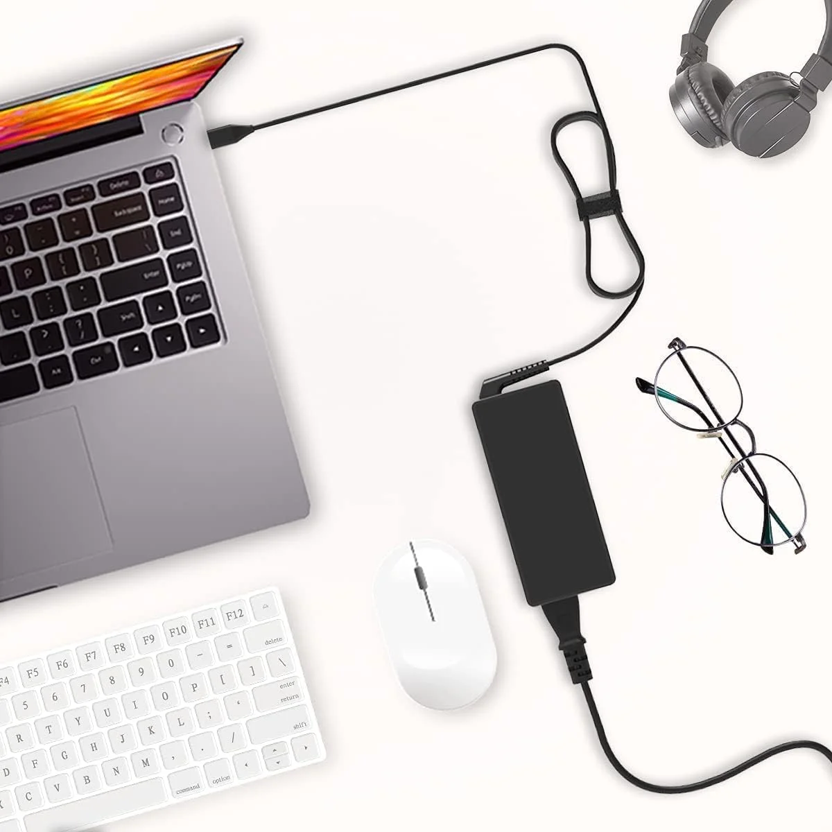 آداپتور برق 65 واتی USB C سازگار با Lenovo Think Pad Yoga، HP chrome book، Dell XPS، ASUS، Acer، HUAWEI، Xiaomi، Samsung و سایر دستگاه های Type C، منبع تغذیه لپ تاپ دیواری PD (شارژر Type C) آداپتور برق 65 واتی USB C سازگار با Lenovo Think Pad Yoga، HP chrome book، Dell XPS، ASUS، Acer، HUAWEI، Xiaomi، Samsung و سایر دستگاه های Type C، منبع تغذیه لپ تاپ دیواری PD (شارژر Type C)