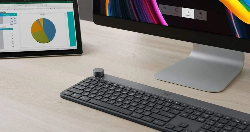 کیبورد بی‌سیم نورانی Logitech Craft، طرح‌بندی آلمانی QWERTZ - مشکی