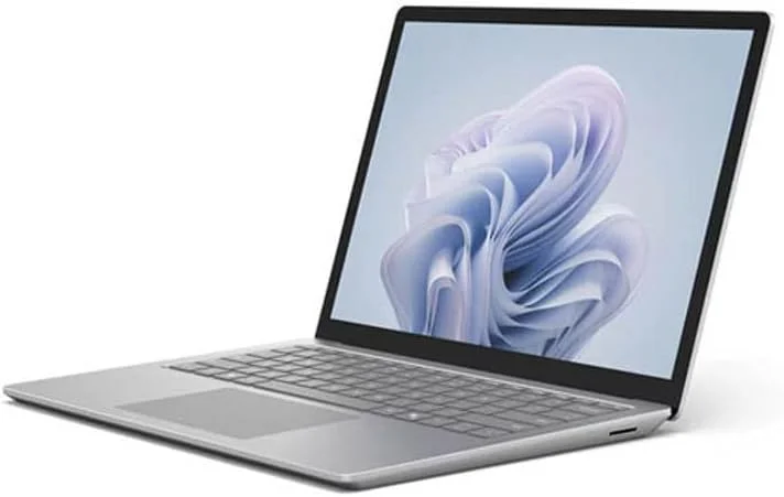 لپ تاپ لمسی 13.5 اینچی مایکروسافت Surface Laptop 6 - اینتل Core Ultra 5 - 8 گیگابایت رم - 256 گیگابایت SSD - کیبورد انگلیسی - پلاتینیوم