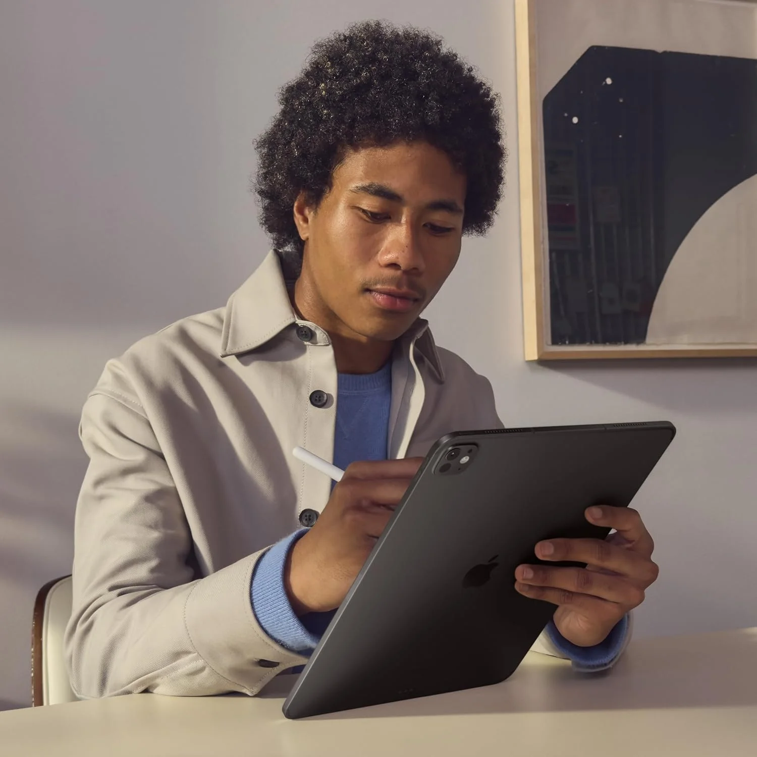 اپل آیپد پرو ۱۳ اینچی (M4): نمایشگر Ultra Retina XDR، ۱ ترابایت، دوربین جلوی ۱۲ مگاپیکسلی/دوربین پشتی ۱۲ مگاپیکسلی منظره‌نگار، اسکنر LiDAR، Wi-Fi 6E، Face ID، عمر باتری تمام روز، شیشه استاندارد - نقره‌ای