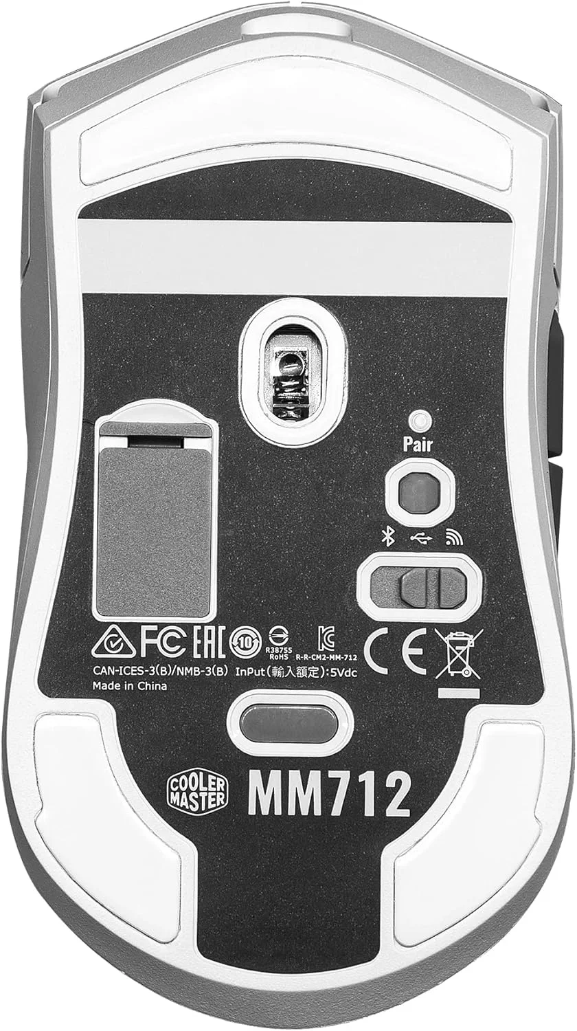 ماوس گیمینگ بیسیم Cooler Master MM712 سفید با DPI قابل تنظیم 19000، 2.4 گیگاهرتز و بلوتوث، کابل Ultraweave، پایه های PTFE، نورپردازی RGB و نرم افزار MasterPlus+ ماوس گیمینگ بیسیم Cooler Master MM712 سفید با DPI قابل تنظیم 19000، 2.4 گیگاهرتز و بلوتوث، کابل Ultraweave، پایه های PTFE، نورپردازی RGB و نرم افزار MasterPlus+
