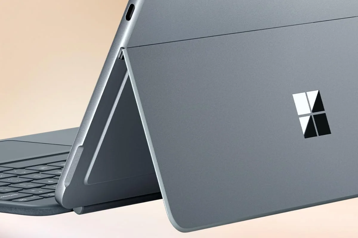 مایکروسافت سرفیس پرو | Copilot+ PC | صفحه لمسی 12 اینچی LCD | Snapdragon X Plus | حافظه 16 گیگابایتی | فضای ذخیره سازی 512 گیگابایتی | جدیدترین مدل | اقیانوسی مایکروسافت سرفیس پرو | Copilot+ PC | صفحه لمسی 12 اینچی LCD | Snapdragon X Plus | حافظه 16 گیگابایتی | فضای ذخیره سازی 512 گیگابایتی | جدیدترین مدل | اقیانوسی