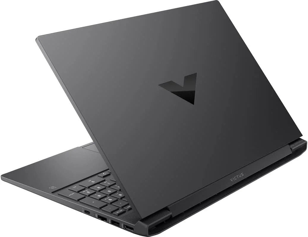لپ تاپ گیمینگ 15.6 اینچی HP Victus با نرخ تازه سازی 144 هرتز، پردازنده Intel Core i5-12450H نسل 12، رم 32 گیگابایت، حافظه SSD PCIe 1 ترابایت، کارت گرافیک NVIDIA GeForce GTX 1650 با 4 گیگابایت، کیبورد با نور پس زمینه، ویندوز 11 پرو، نقره ای میکا، کارت USB 32 گیگابایتی (ارتقا یافته)