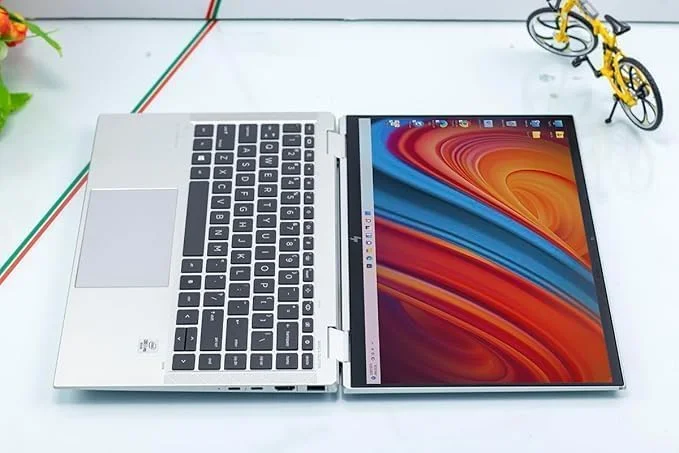 لپ تاپ 2 در 1 تبدیل شونده اچ پی EliteBook X360 1030 G7 | پردازنده Core i7-10610U، رم 16 گیگابایت، حافظه SSD PCIe® NVMe™ 512 گیگابایت | صفحه نمایش لمسی 13.3 اینچی Full HD | گرافیک Intel UHD | ویندوز 11 پرو (بازسازی شده)