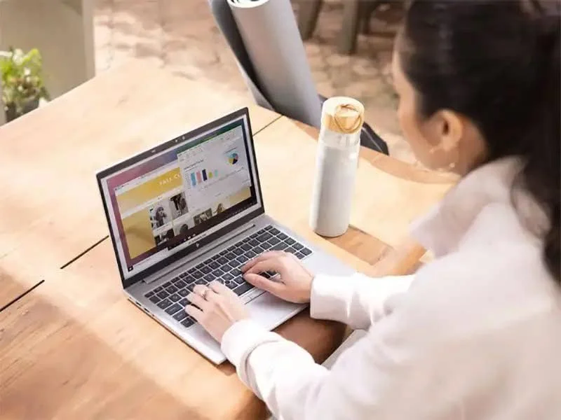 لپ تاپ 14 اینچی HP EliteBook 840 G8 - Full HD - 1920 x 1080 - Intel Core i7 نسل 11 i7-1185G7 چهار هسته ای (4 هسته) 3 گیگاهرتز - 16 گیگابایت رم - 256 گیگابایت SSD (بازسازی شده) لپ تاپ 14 اینچی HP EliteBook 840 G8 - Full HD - 1920 x 1080 - Intel Core i7 نسل 11 i7-1185G7 چهار هسته ای (4 هسته) 3 گیگاهرتز - 16 گیگابایت رم - 256 گیگابایت SSD (بازسازی شده)