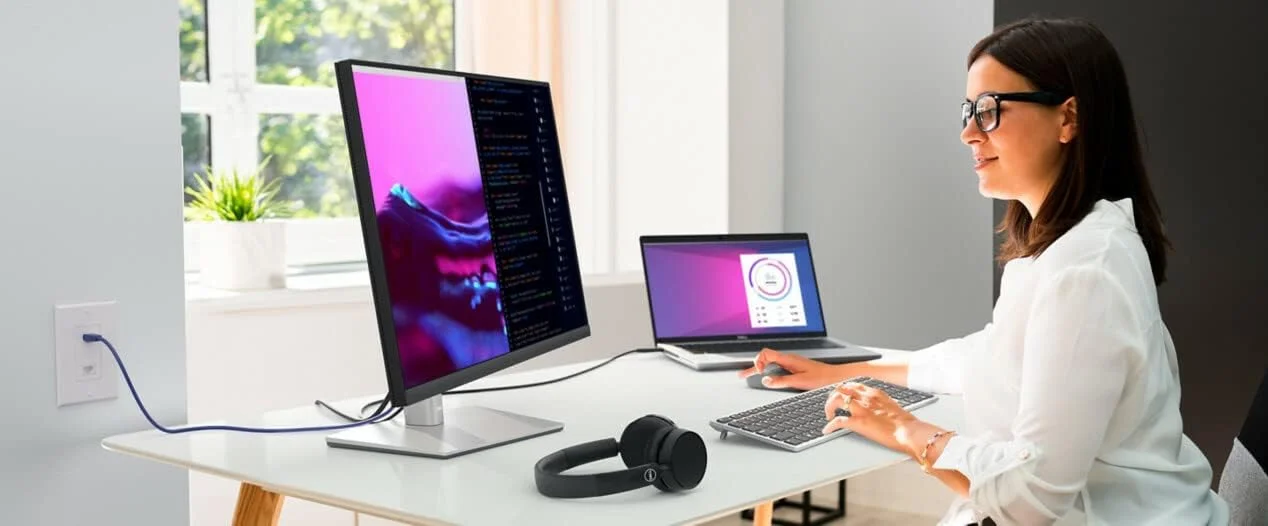 مانیتور Dell P2723QE با هاب USB-C - نمایشگر 68.5 سانتی متری 4K (3840 x 2160) 60 هرتز، زمان پاسخگویی 5 میلی ثانیه (حالت سریع)، اتصال USB-C/DisplayPort/HDMI/USB 3.2 Gen1، عمق رنگ: 1.0.0 7 میلی متر. رنگ های آردن - مشکی مانیتور Dell P2723QE با هاب USB-C - نمایشگر 68.5 سانتی متری 4K (3840 x 2160) 60 هرتز، زمان پاسخگویی 5 میلی ثانیه (حالت سریع)، اتصال USB-C/DisplayPort/HDMI/USB 3.2 Gen1، عمق رنگ: 1.0.0 7 میلی متر. رنگ های آردن - مشکی