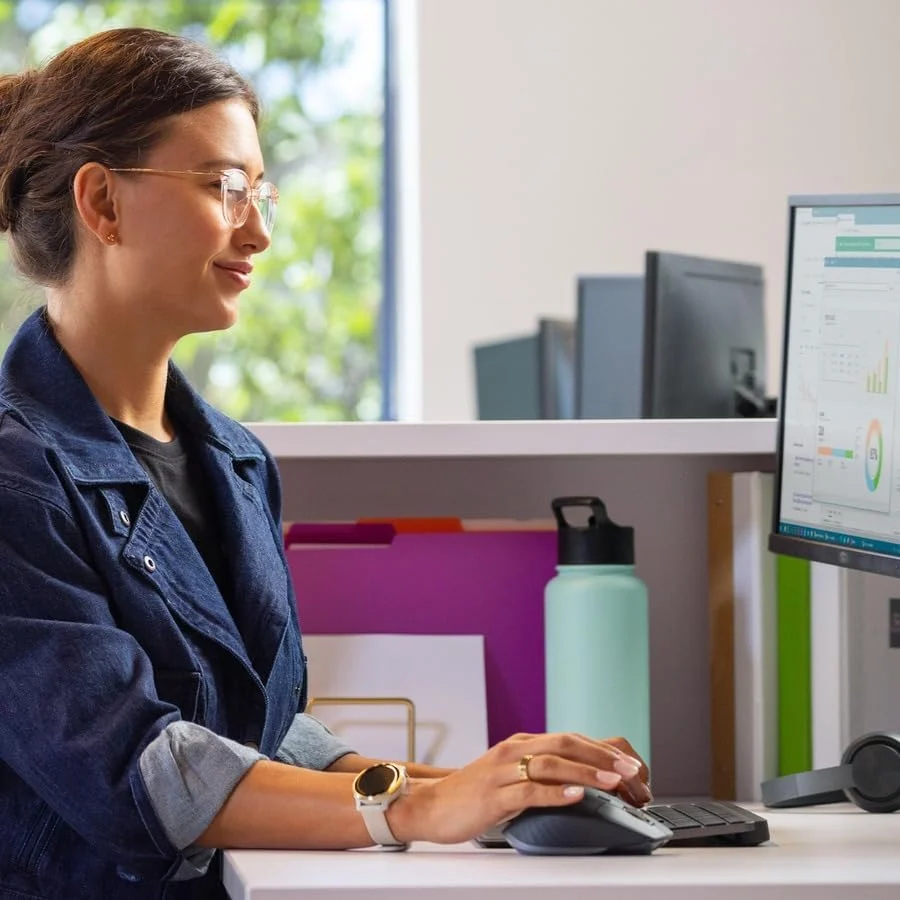 مجموعه Logitech MX Keys Combo for Business | نسل 2، کیبورد بی‌سیم و ماوس بی‌سیم سایز کامل، با استراحتگاه مچ دست کیبورد، بلوتوث، Logi Bolt، کلیک‌های بی‌صدا، Windows/Mac/Chrome/Linux - Graphite